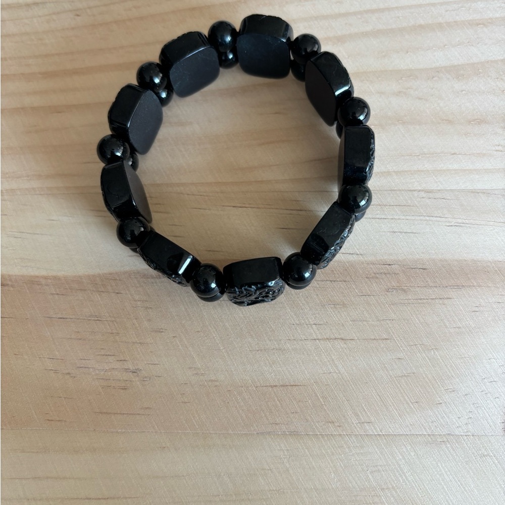 Mocui Jadeite Dragon Carving Bracelet - Picture 5 of 9